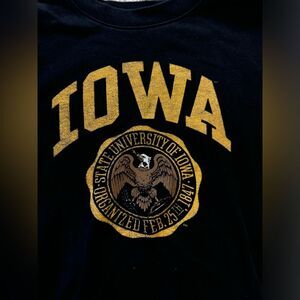 Tailgate University of Iowa retro crewneck - Small‎